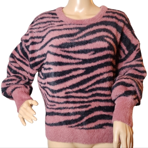 Express Fuzzy SOFT pink mauve/black zebra sweater. Women's size Large. - Picture 1 of 15